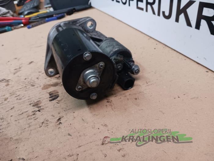 Startmotor från en Volkswagen Passat Variant (3C5) 1.4 TSI 16V 2010