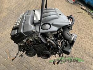 Begagnade Motor BMW 3 serie (E46/4) 316i 16V Pris € 999,99 Marginaltabell erbjuds av Autosloperij Kralingen B.V.