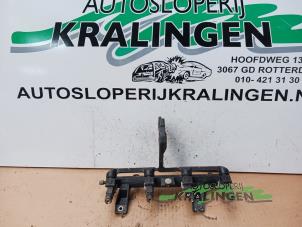 Gebruikte Injector (benzine injectie) Peugeot 206 (2A/C/H/J/S) 1.4 XR,XS,XT,Gentry Prijs € 99,99 Margeregeling aangeboden door Autosloperij Kralingen B.V.