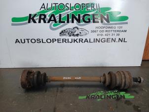 Gebruikte Aandrijfas rechts-achter Mercedes CLK (C208) 2.0 200 16V Prijs op aanvraag aangeboden door Autosloperij Kralingen B.V.