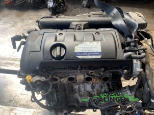 Begagnade Topplock Peugeot 207 SW (WE/WU) 1.6 16V VTRi Pris € 599,99 Marginaltabell erbjuds av Autosloperij Kralingen B.V.