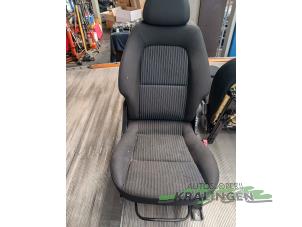 Begagnade Säte, höger Mitsubishi Colt (Z2/Z3) 1.3 16V Pris € 75,00 Marginaltabell erbjuds av Autosloperij Kralingen B.V.