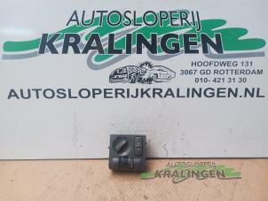 Begagnade Ljusbrytare Volvo V40 (VW) 1.8 16V Pris € 59,99 Marginaltabell erbjuds av Autosloperij Kralingen B.V.