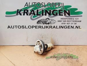 Begagnade Bensinpump Volvo 460 1.8i DL/GL Pris € 34,99 Marginaltabell erbjuds av Autosloperij Kralingen B.V.