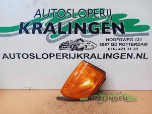 Gebruikte Richtingaanwijzer links Mercedes 190 (W201) 2.0 E Prijs € 19,99 Margeregeling aangeboden door Autosloperij Kralingen B.V.