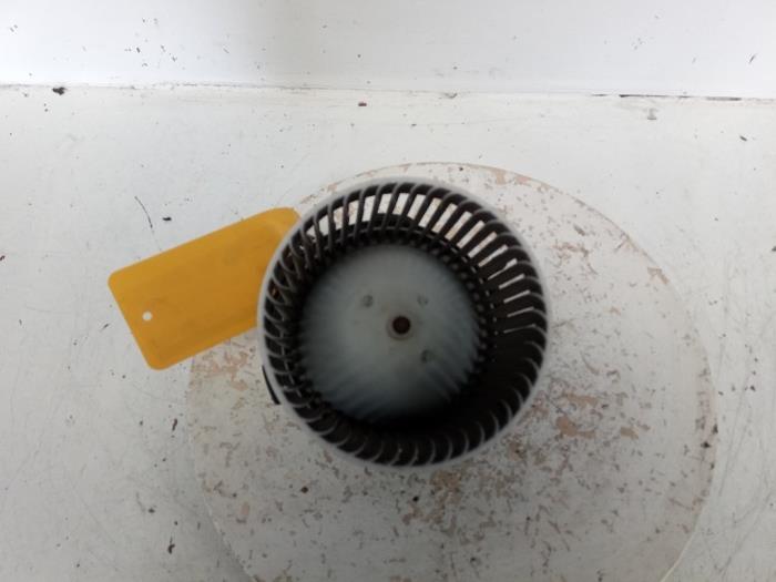 Kachel Ventilatiemotor van een Fiat Panda (169) 1.2 Fire 2005