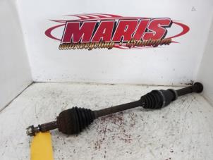 Używane Os napedowa prawy przód Renault Scénic II (JM) 1.6 16V Cena € 25,00 Procedura marży oferowane przez Autosloopbedrijf gebr. Maris