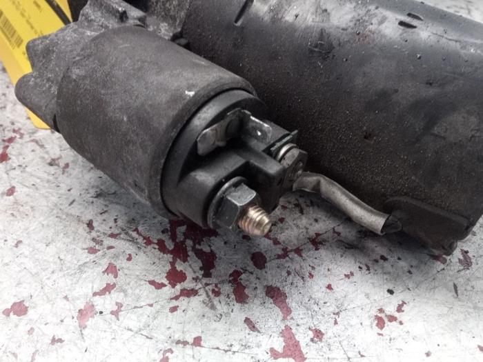 Startmotor från en Volvo V70 (SW) 2.4 D 20V 2005