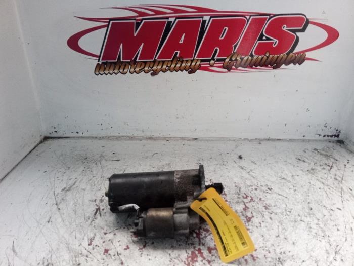 Startmotor från en Volvo V70 (SW) 2.4 D 20V 2005