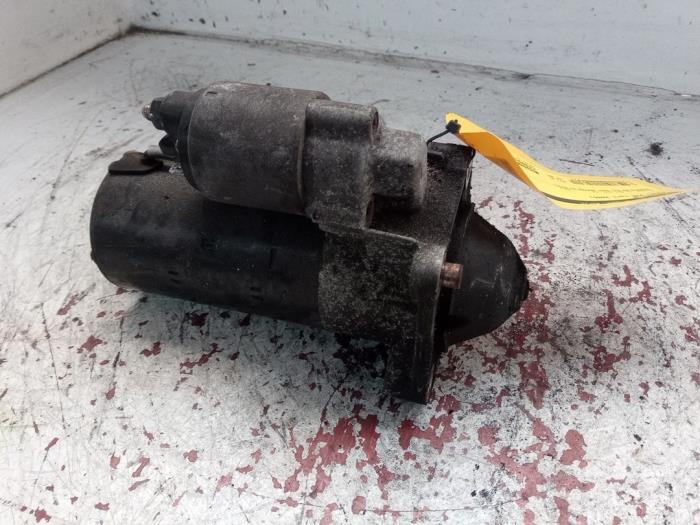 Startmotor från en Volvo V70 (SW) 2.4 D 20V 2005