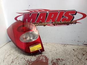 Begagnade Baklykta, vänster Renault Laguna II Grandtour (KG) 1.6 16V Pris € 20,00 Marginaltabell erbjuds av Autosloopbedrijf gebr. Maris