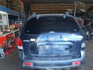 Begagnade Baklucka Hyundai Santa Fe I 2.0 16V 4x2 Pris € 125,00 Marginaltabell erbjuds av Autosloopbedrijf gebr. Maris