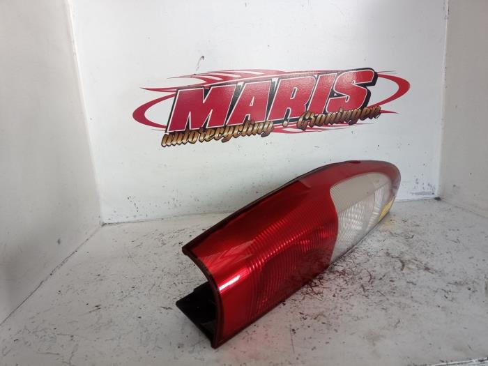 Baklykta, höger från en Mercedes-Benz Vito (639.6) 2.2 109 CDI 16V 2006