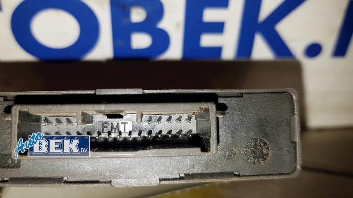 PDC-modul från en Toyota Auris (E15) 1.8 16V HSD Full Hybrid 2010