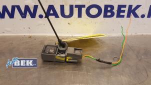 Begagnade Airbagsensor Renault Clio IV (5R) 1.6 Turbo 16V RS 200 EDC Pris € 10,00 Marginaltabell erbjuds av Auto Bek