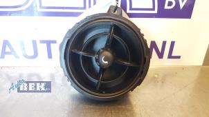 Gebruikte Luchtrooster Dashboard Mini Mini (R56) 1.4 16V One Prijs € 7,50 Margeregeling aangeboden door Auto Bek