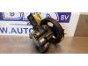 Servostyrningspump från en Mitsubishi Pajero Sport (K7/9) 2.5 TD GLS 2004