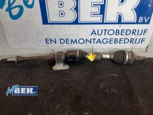 Begagnade Drivaxel, höger fram Suzuki SX4 S-Cross (JY) 1.6 16V DDiS AllGrip Pris på förfrågan erbjuds av Auto Bek