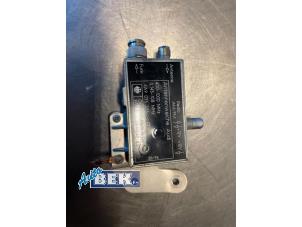 Gebruikte Antenne (diversen) Audi A8 (D2) 4.2 V8 32V Quattro Prijs € 12,49 Margeregeling aangeboden door Auto Bek
