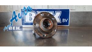 Gebruikte Wiellager achter Volkswagen Golf VII (AUA) 1.6 TDI 4Motion 16V Prijs € 59,95 Margeregeling aangeboden door Auto Bek