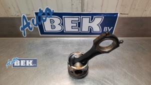 Gebruikte Zuiger Mercedes Sprinter 3,5t (906.63) 316 CDI 16V Prijs € 100,00 Margeregeling aangeboden door Auto Bek