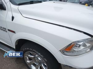 Gebruikte Scherm rechts-voor Dodge 1500 Crew Cab (DS) 3.0 V6 Diesel 4x4 Prijs € 500,00 Margeregeling aangeboden door Auto Bek