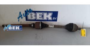 Gebruikte Aandrijfas rechts-voor Peugeot RCZ (4J) 2.0 HDi 16V FAP Prijs € 120,00 Margeregeling aangeboden door Auto Bek