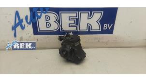 Gebruikte Dieselpomp Fiat Doblo Cargo (223) 1.3 D 16V Multijet Prijs € 150,00 Margeregeling aangeboden door Auto Bek