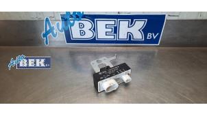 Begagnade Kylfläns, relä Volkswagen Polo IV Classic (9N5/6) 1.9 SDI Pris € 18,00 Marginaltabell erbjuds av Auto Bek