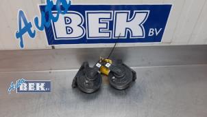 Begagnade Signalhorn Jaguar E-Pace 2.0 D 150 16V AWD Pris € 40,00 Marginaltabell erbjuds av Auto Bek