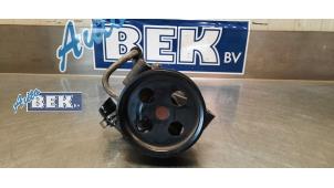 Begagnade Servostyrningspump Ford Fiesta 5 (JD/JH) 1.3 Pris € 100,00 Marginaltabell erbjuds av Auto Bek