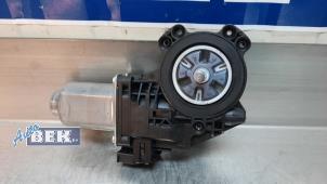 Begagnade Motor, dörrfönster Tesla Model 3 Long Range AWD 75 kWh Pris € 80,00 Marginaltabell erbjuds av Auto Bek