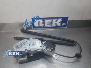 Gebruikte Achterklep deur rechts Opel Vectra C Caravan 2.2 DIG 16V Prijs € 79,95 Margeregeling aangeboden door Auto Bek