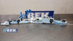 Używane Kurtyna prawa Fiat 500 (312) 1.2 Cena € 75,00 Procedura marży oferowane przez Auto Bek