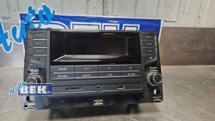 Begagnade Radio Volkswagen Crafter (SY) 2.0 TDI FWD Pris € 275,00 Marginaltabell erbjuds av Auto Bek