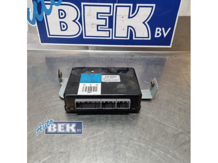 Bodycontrol Module van een Hyundai Tucson (JM) 2.0 16V CVVT 4x2 2006