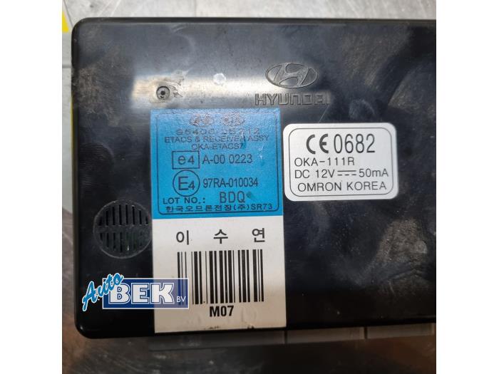 Bodycontrol Module van een Hyundai Tucson (JM) 2.0 16V CVVT 4x2 2006