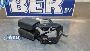 Gebruikte Veiligheidsgordel Insteek midden-achter Nissan NP 300 Navara (D23) 2.3 dCi twinturbo 16V 4x4 Prijs € 60,00 Margeregeling aangeboden door Auto Bek