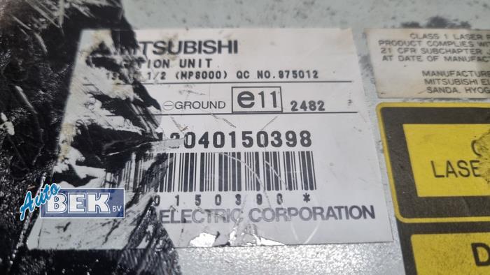 Innerdisplay från en Mitsubishi Pajero Hardtop (V8/9) 3.2 DI-D 16V 2006