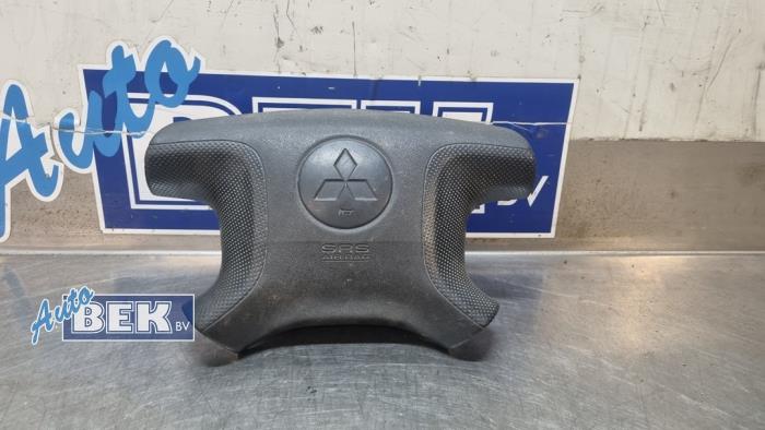 Vänster airbag (ratt) från en Mitsubishi Pajero Hardtop (V8/9) 3.2 DI-D 16V 2006