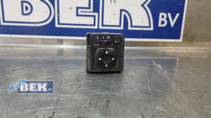 Spegelspak från en Mitsubishi Pajero Hardtop (V8/9) 3.2 DI-D 16V 2006