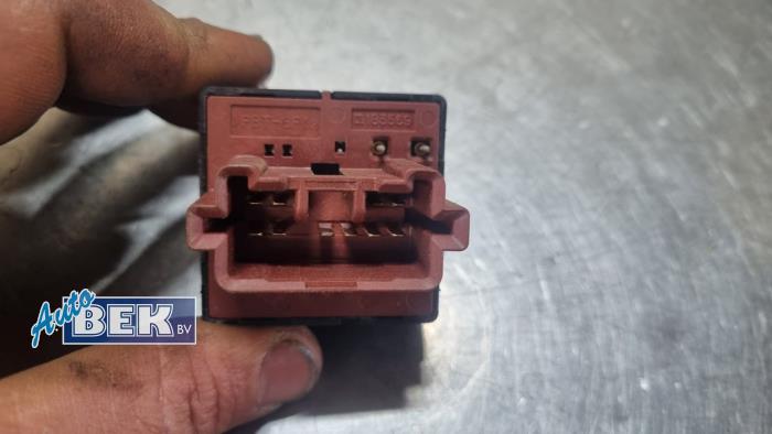 Spegelspak från en Mitsubishi Pajero Hardtop (V8/9) 3.2 DI-D 16V 2006