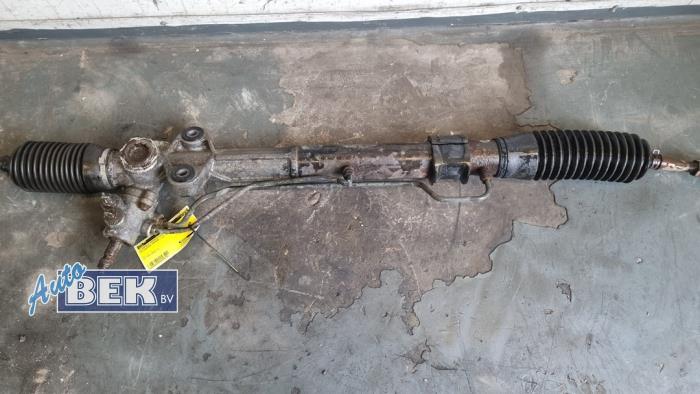 Servostyrningsbox från en Mitsubishi Pajero Hardtop (V8/9) 3.2 DI-D 16V 2006