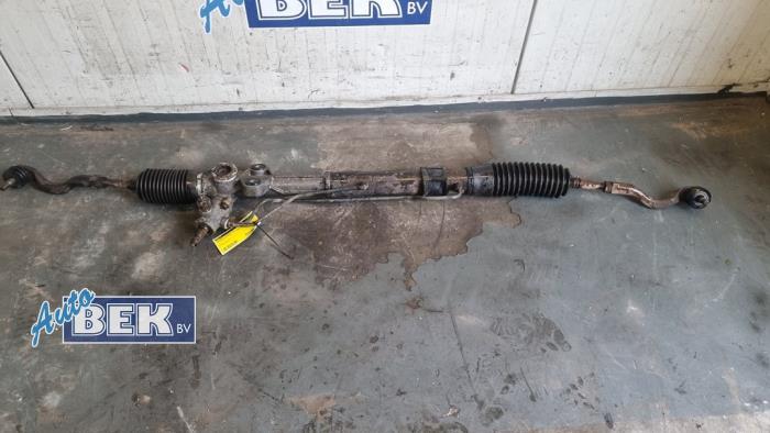 Servostyrningsbox från en Mitsubishi Pajero Hardtop (V8/9) 3.2 DI-D 16V 2006