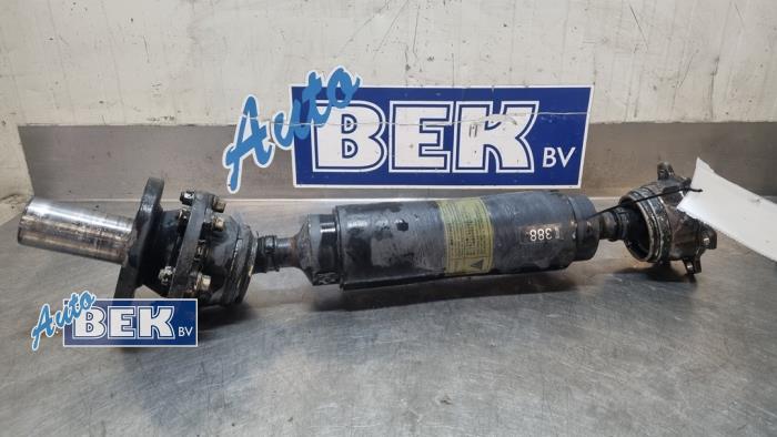 Mellanaxel från en Mitsubishi Pajero Hardtop (V8/9) 3.2 DI-D 16V 2006