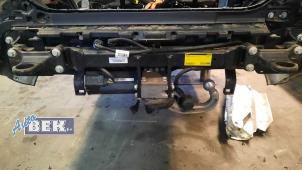 Gebruikte Trekhaak Landrover Defender II 2.0 16V P400e Prijs € 899,99 Margeregeling aangeboden door Auto Bek