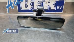 Gebruikte Binnenspiegel Renault Clio V (RJAB) 1.6 E-Tech 145 16V Prijs € 95,00 Margeregeling aangeboden door Auto Bek