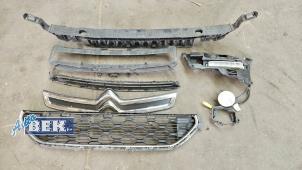 Używane Kratka zderzaka Citroen C3 (SC) 1.2 VTi 82 12V Cena € 175,00 Procedura marży oferowane przez Auto Bek