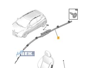 Używane Kurtyna Peugeot 208 I (CA/CC/CK/CL) 1.2 Vti 12V PureTech 82 Cena € 65,00 Procedura marży oferowane przez Auto Bek