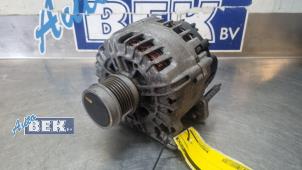 Gebruikte Dynamo Audi Q2 (GAB/GAG) 2.0 30 TDI 16V Prijs € 145,00 Margeregeling aangeboden door Auto Bek